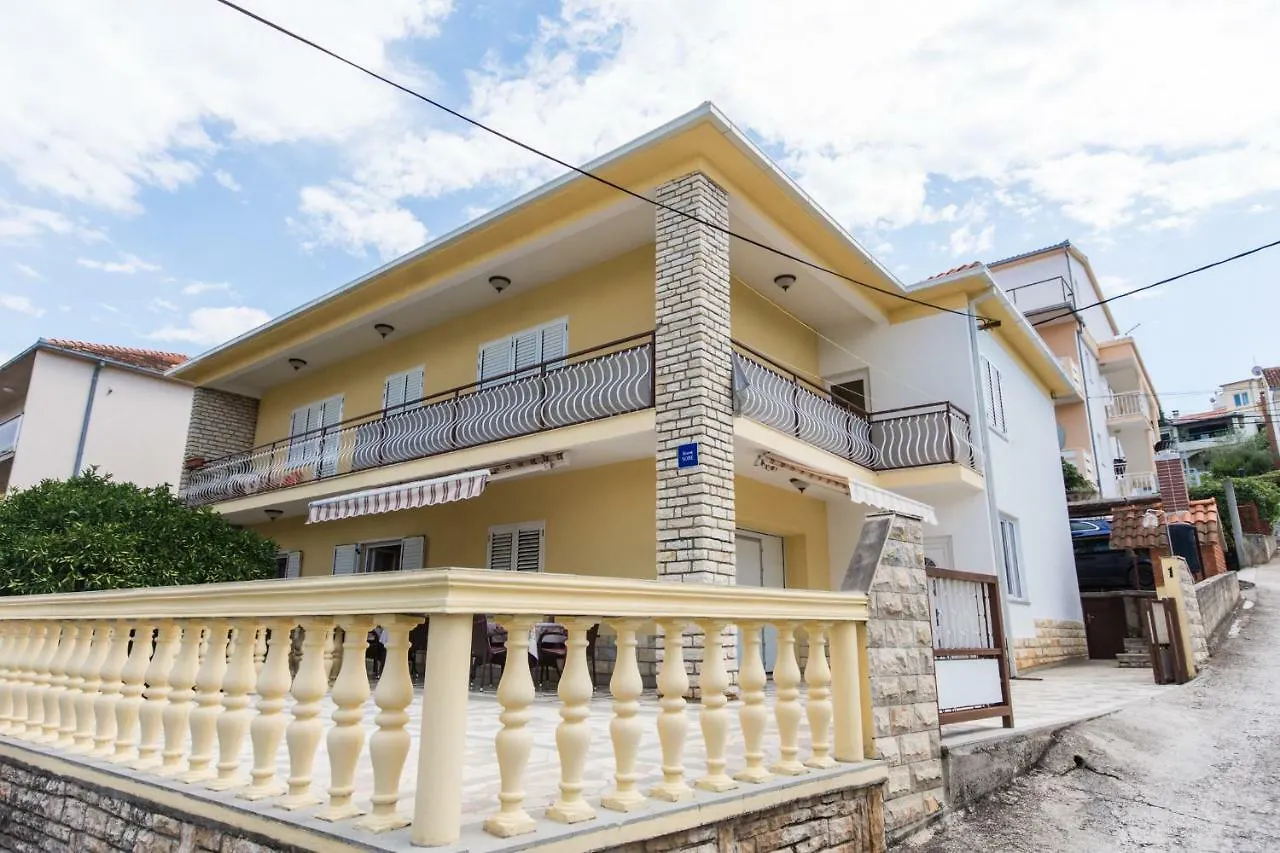 Apartment Apartman Maja Trogir